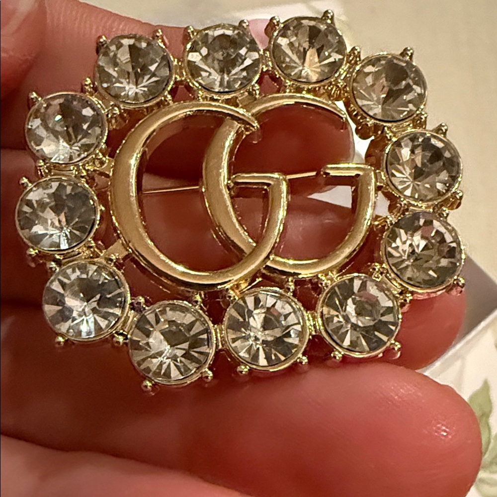 Fashion Jewelry Gold-Tone Crystal Brooch - Picture 5 of 8